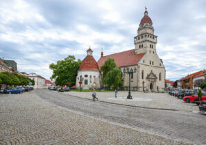 Mesto Skalica otvorí letnú turistickú sezónu 16. mája tradičným festivalom Trdlofest. Sezóna potrvá do 19. septembra a návštevníkom ponúkne víkendové prehliadky najvýznamnejších historických pamiatok, tematické podujatia aj viaceré novinky v oblasti cestovného ruchu. Zdroj: TASR - Martin Medňanský